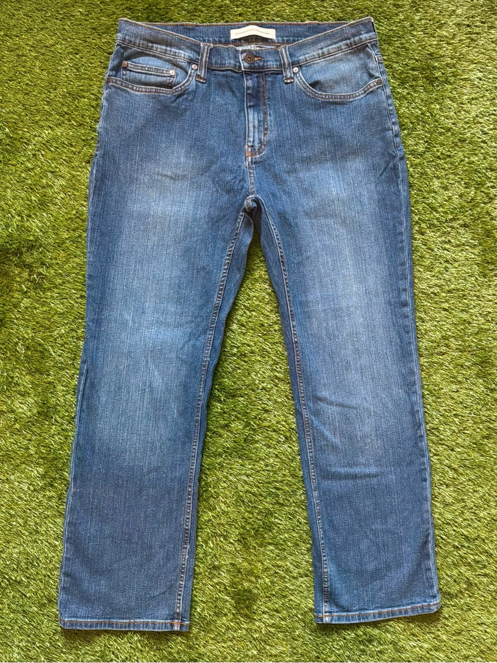 Denver Hayes Straight Leg Medium Wash Jeans Size 36x30
